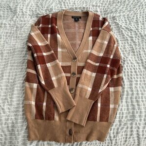 Brown long sweater size medium.